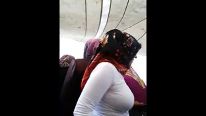 یک کودک که otdaval بر روی صورت انال سکس الکسیس تگزاس خود را قبل از سفارشی دانشجو